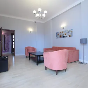 warsaw-city-apartments.warsawhotelspoland.com/